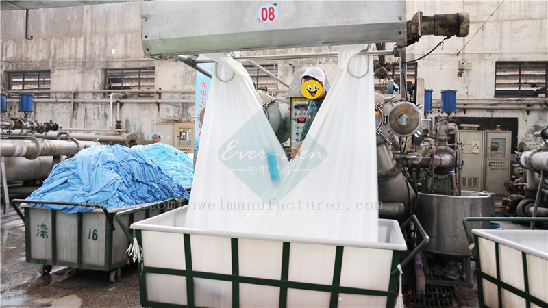 China Bulk baby towels wholesale Supplier|Bespoke Brand Quick Dry Infant towels Dyed Factory for Europe Norway